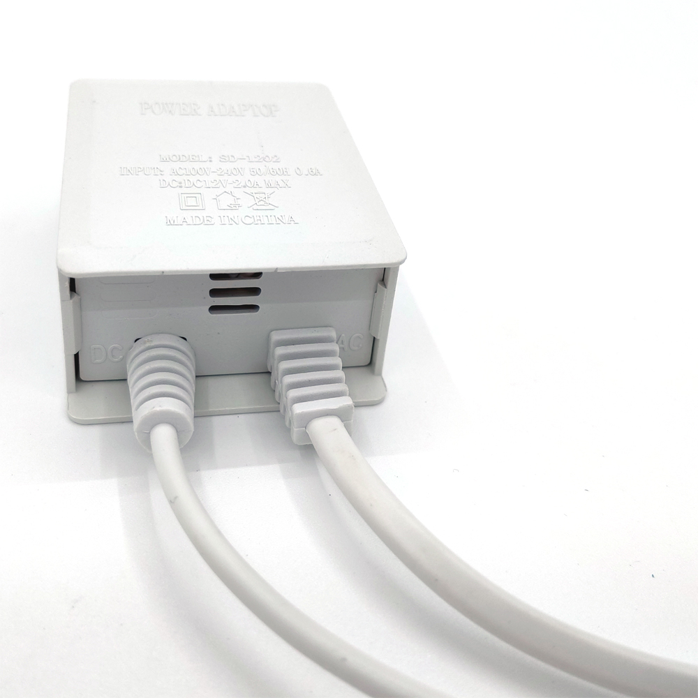 White AC 100-240V Input DC 12V - Outdoor Lighting Connectors ulasan dan harga